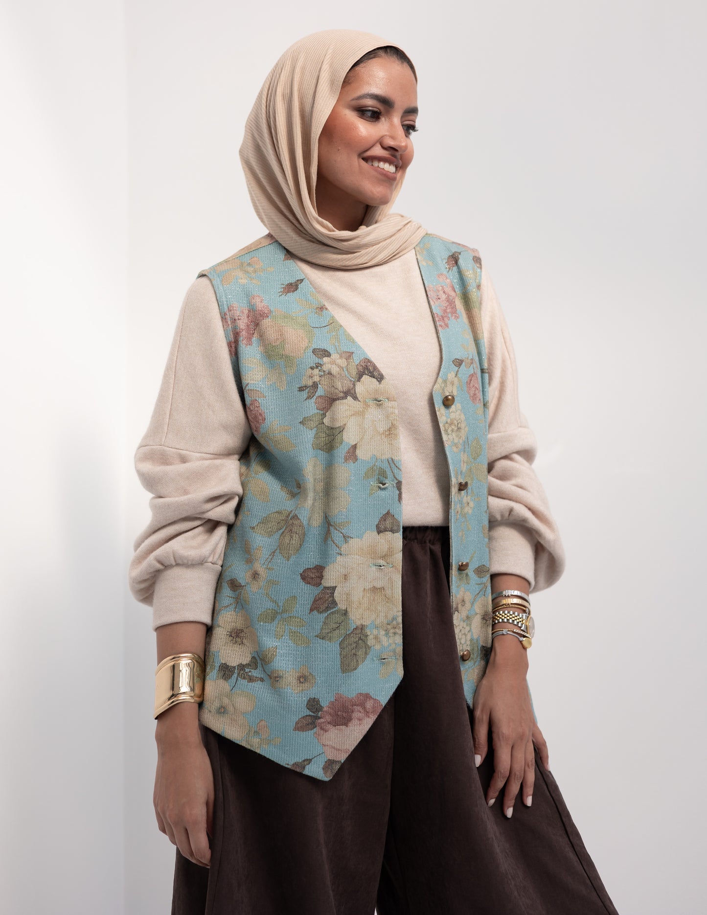 Floral woolen knitted vest in Baby Blue