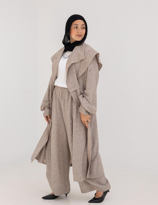 Trendy Lenin Pants with golden dots in Cafe