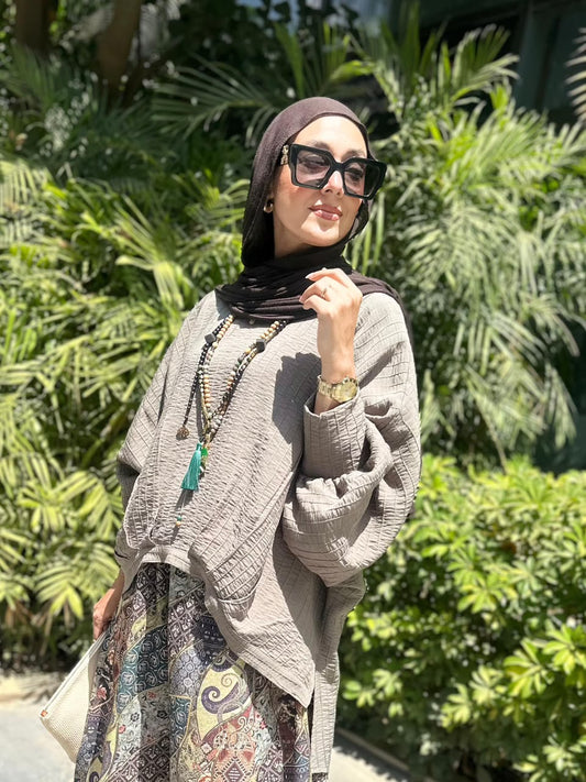 High low blouse in Light olive
