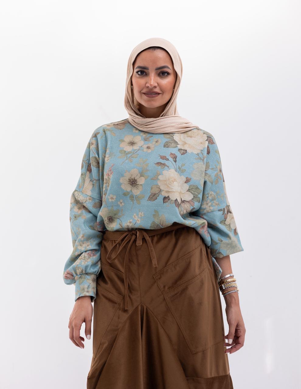 Floral knitted pullover in blue
