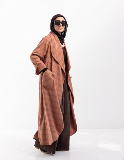 Elegant woolen checked cardigan