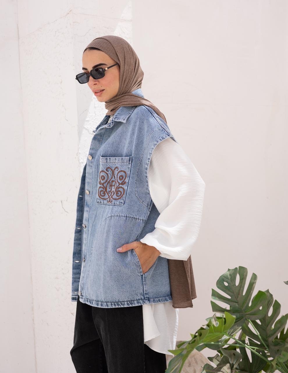 Denim vest With icon embroidery