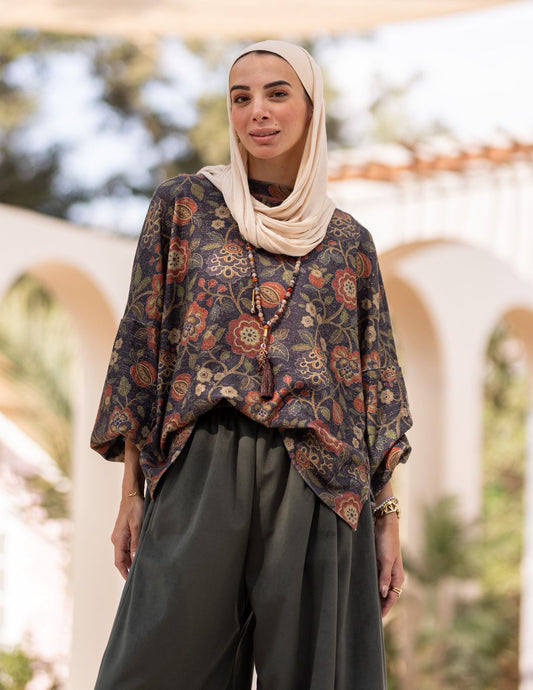 Floral knitted pullover in Navy