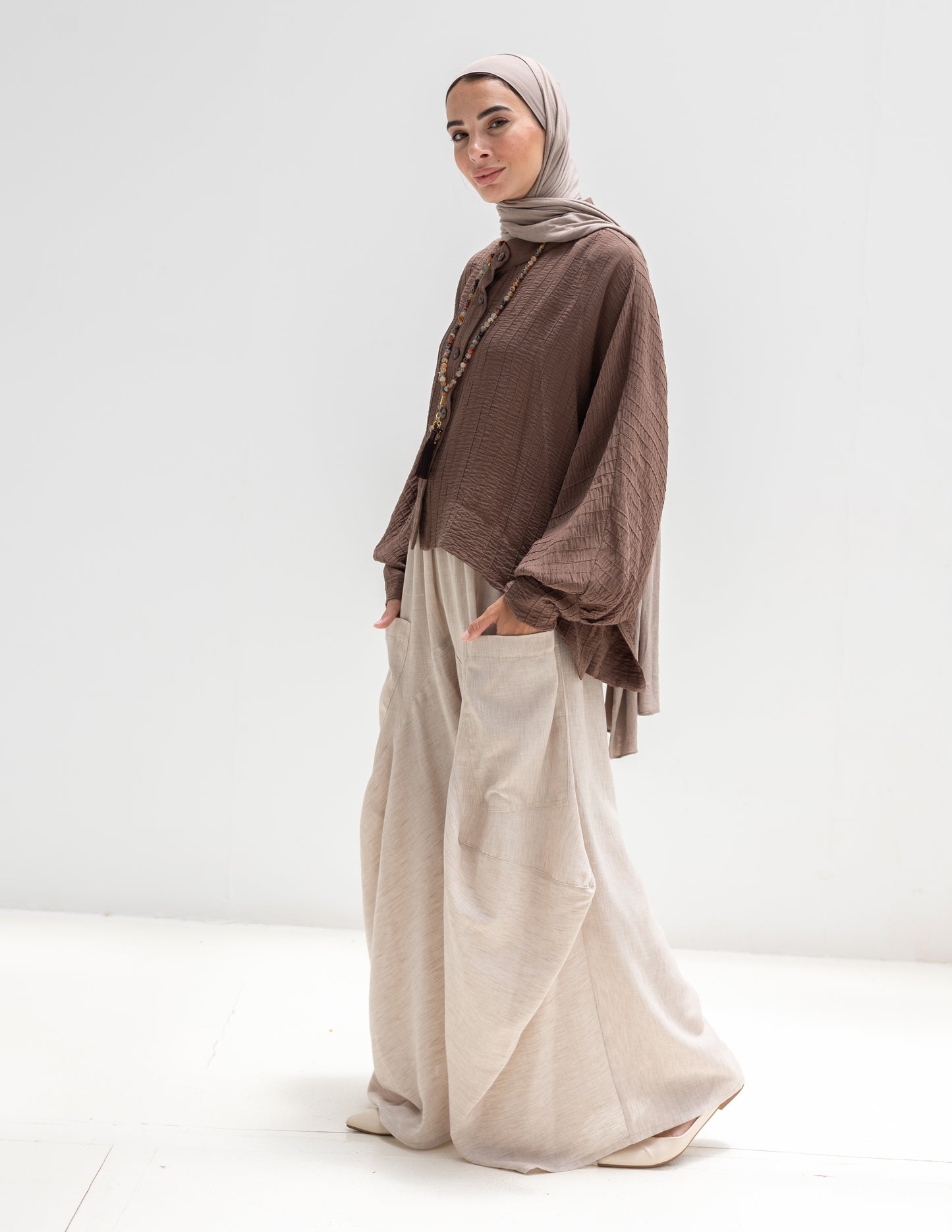 Trendy blouse with buttons ( Brown)