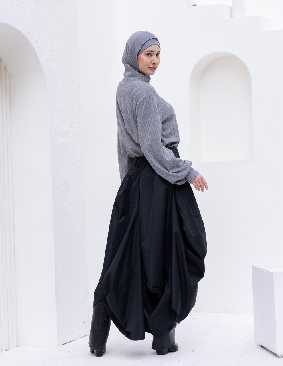 Waterproof Gypsy skirt in Black