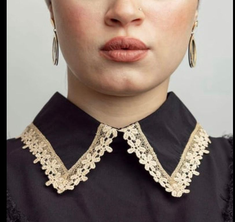 off-white floral Collar