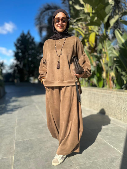 Winter stripped Velvet Set ( camel )