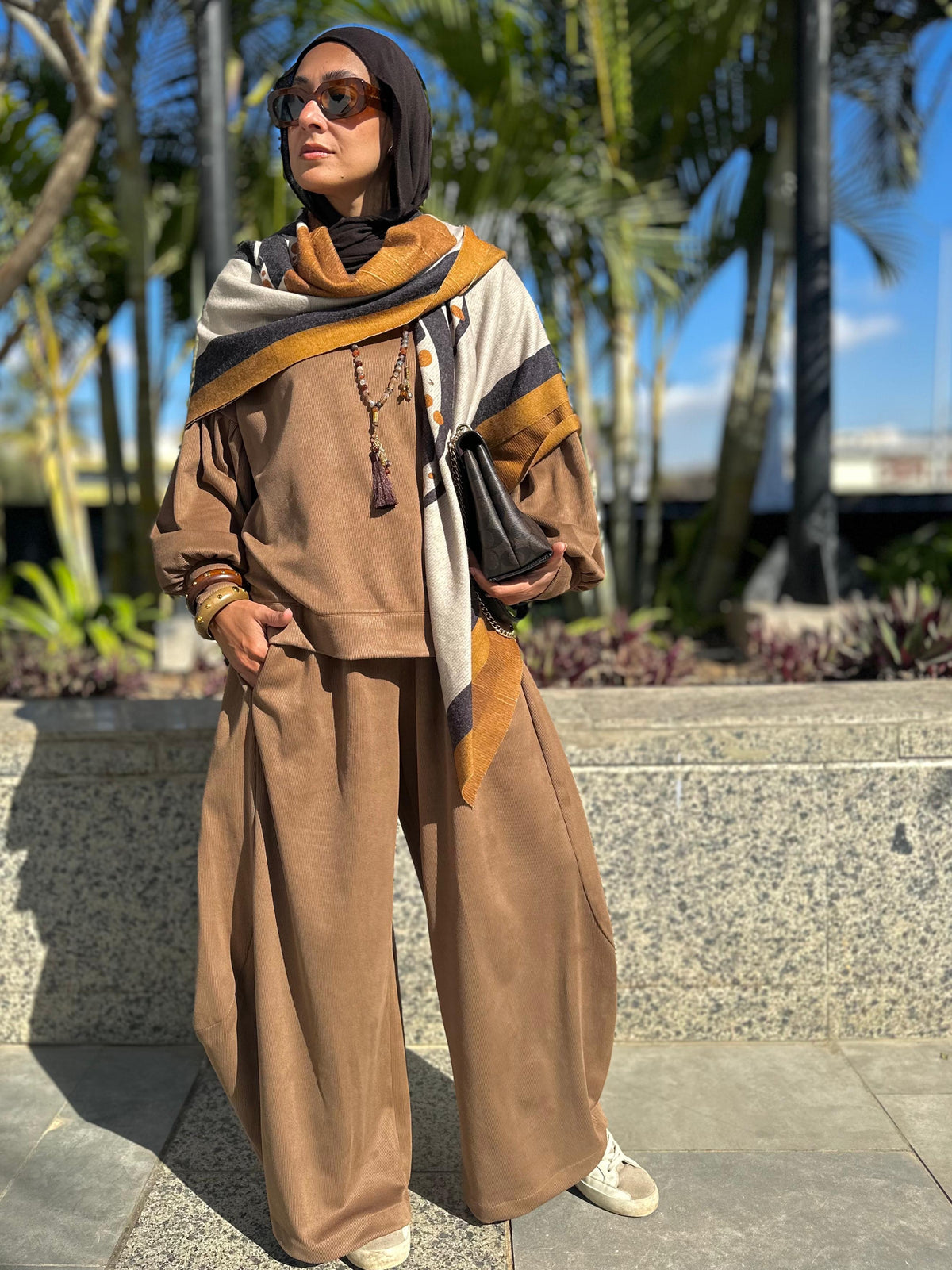 Winter stripped Velvet Set ( camel )