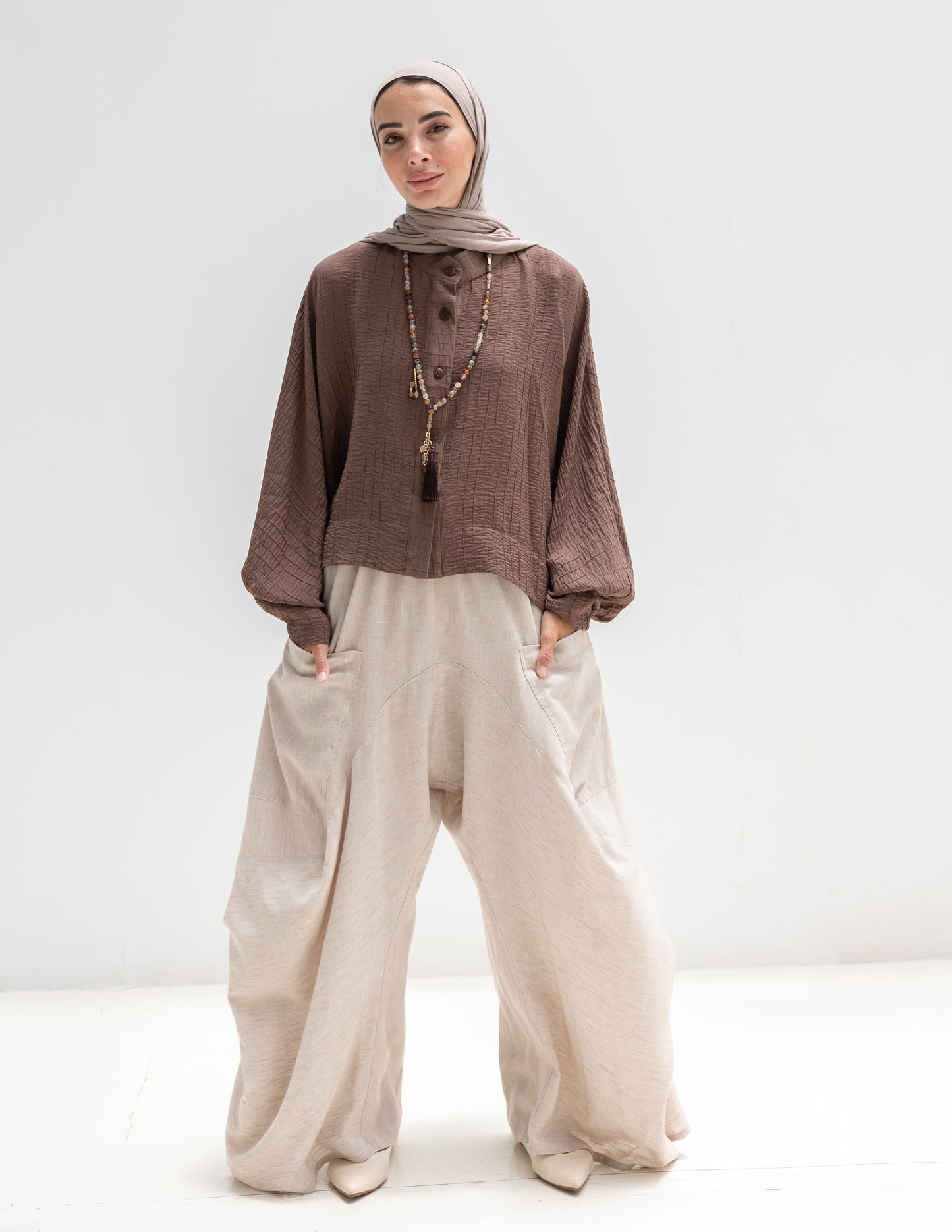Trendy blouse with buttons ( Brown)