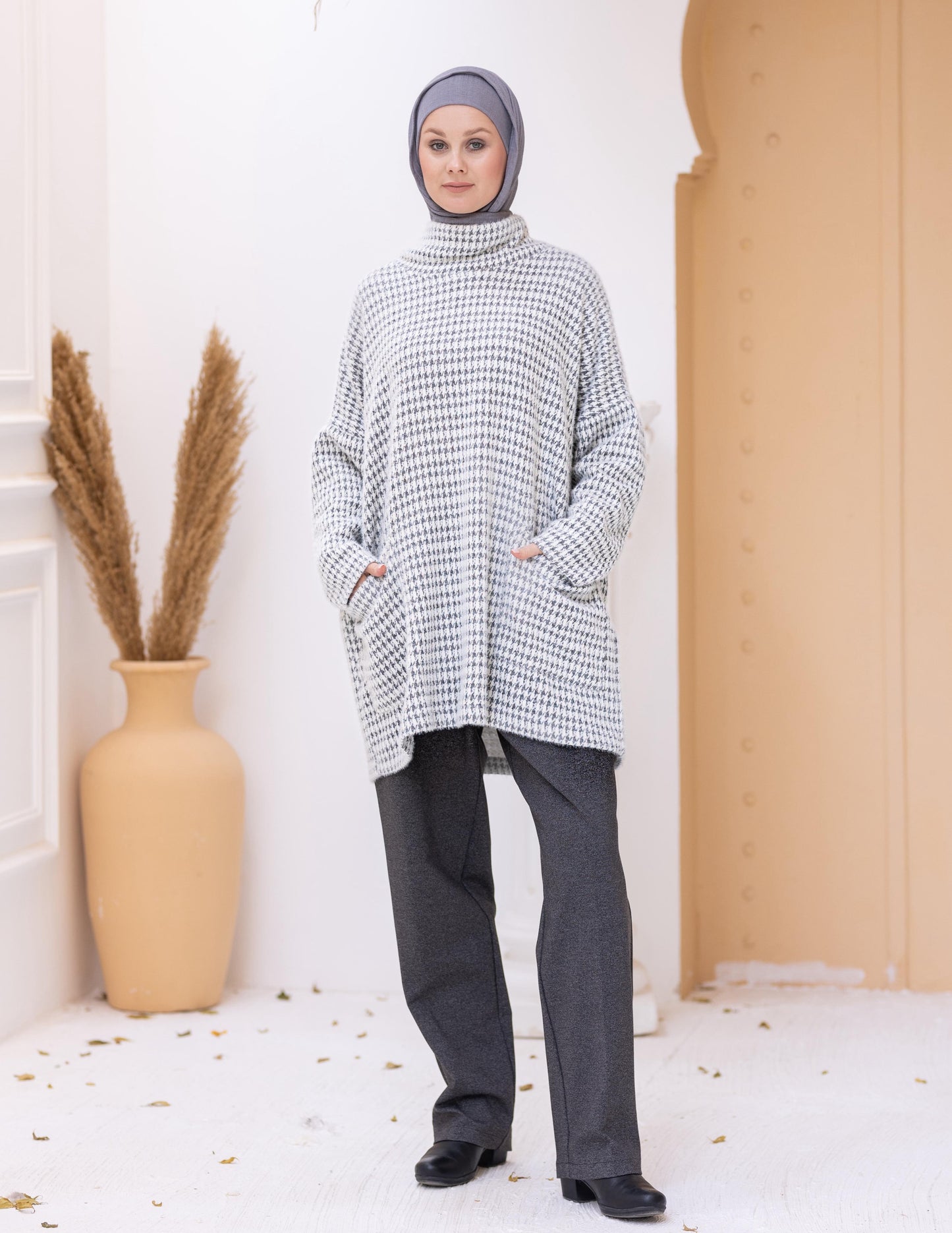 Heavy cashmere pullover with pockets