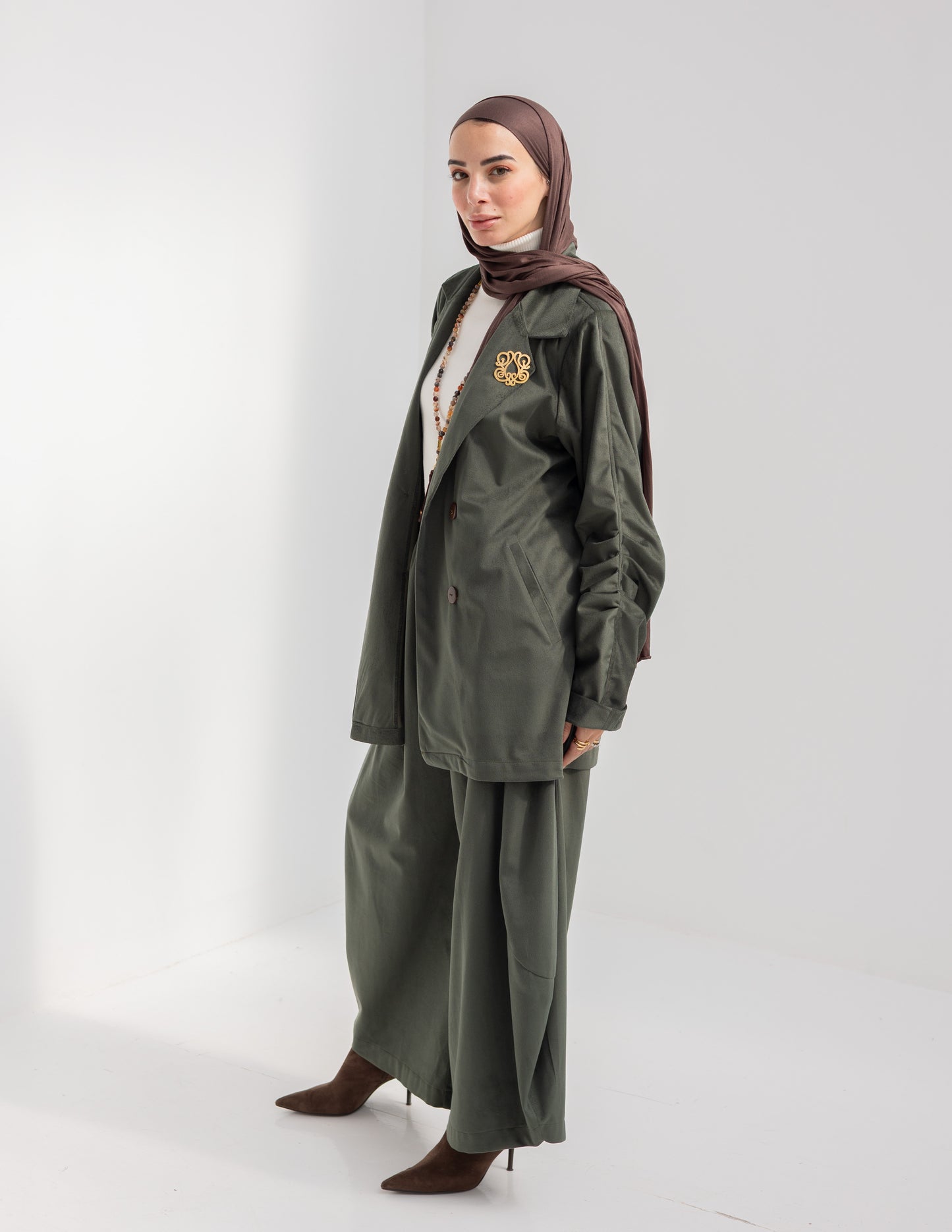 Velvet blazer in Olive