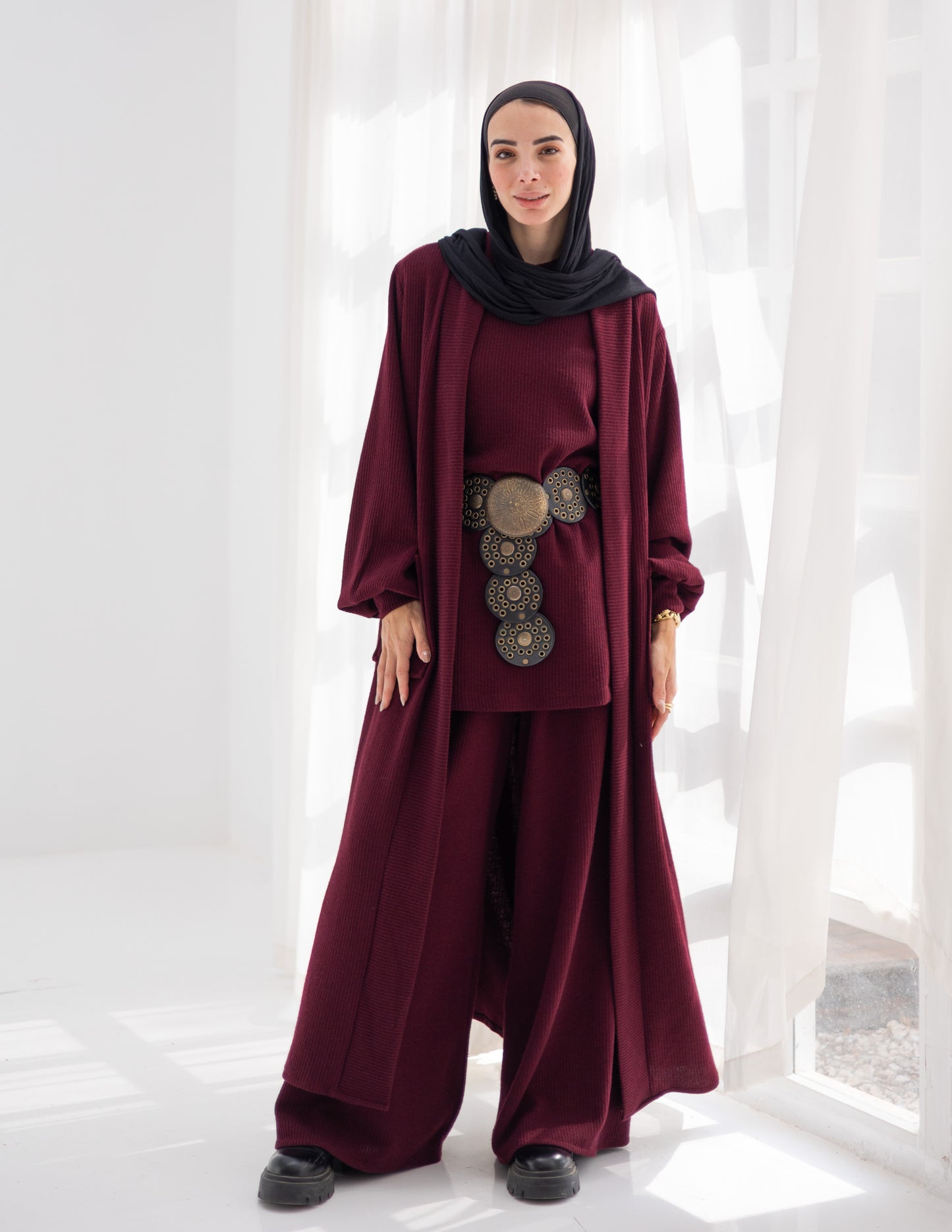 Woolen pants in Burgundy