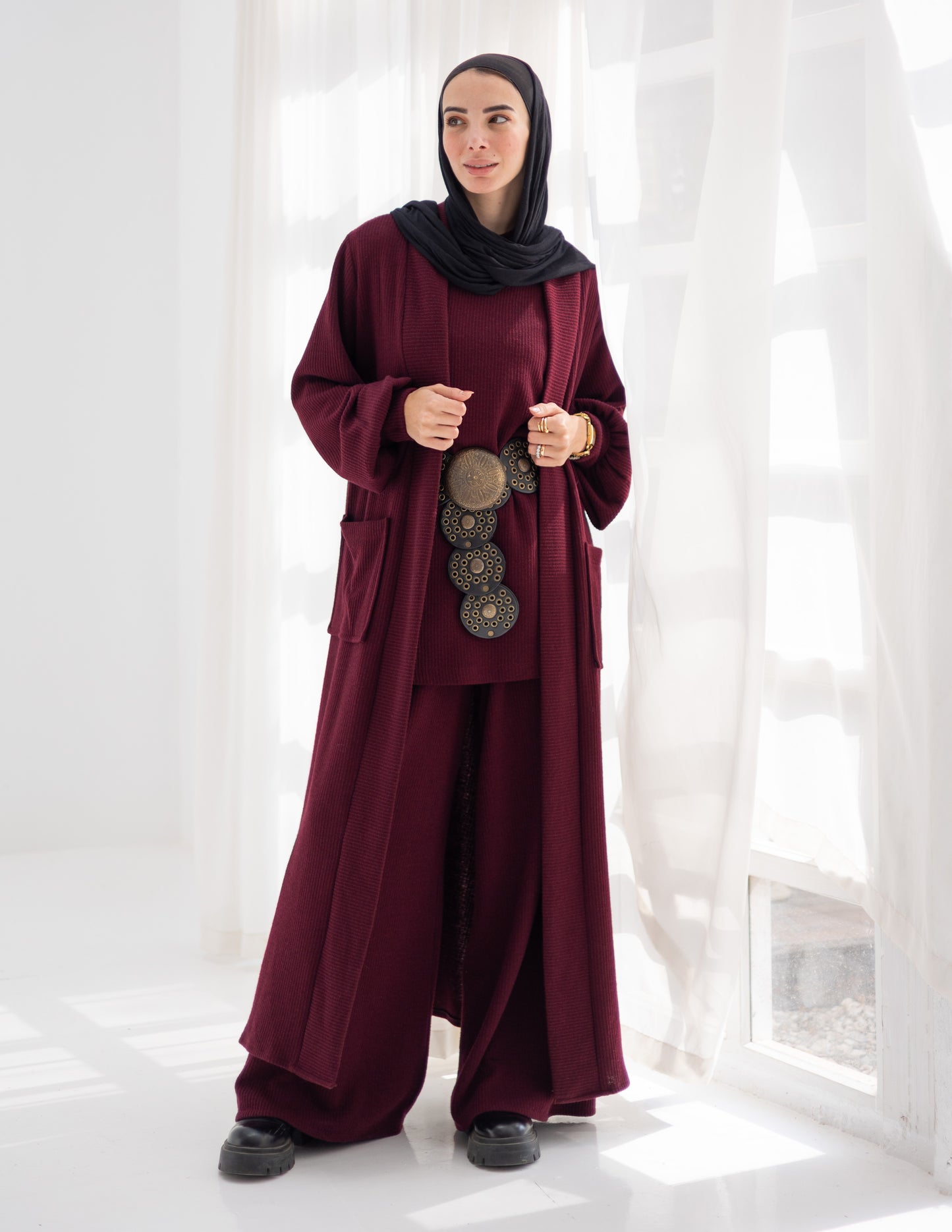 Knitted woolen set in Burgundy