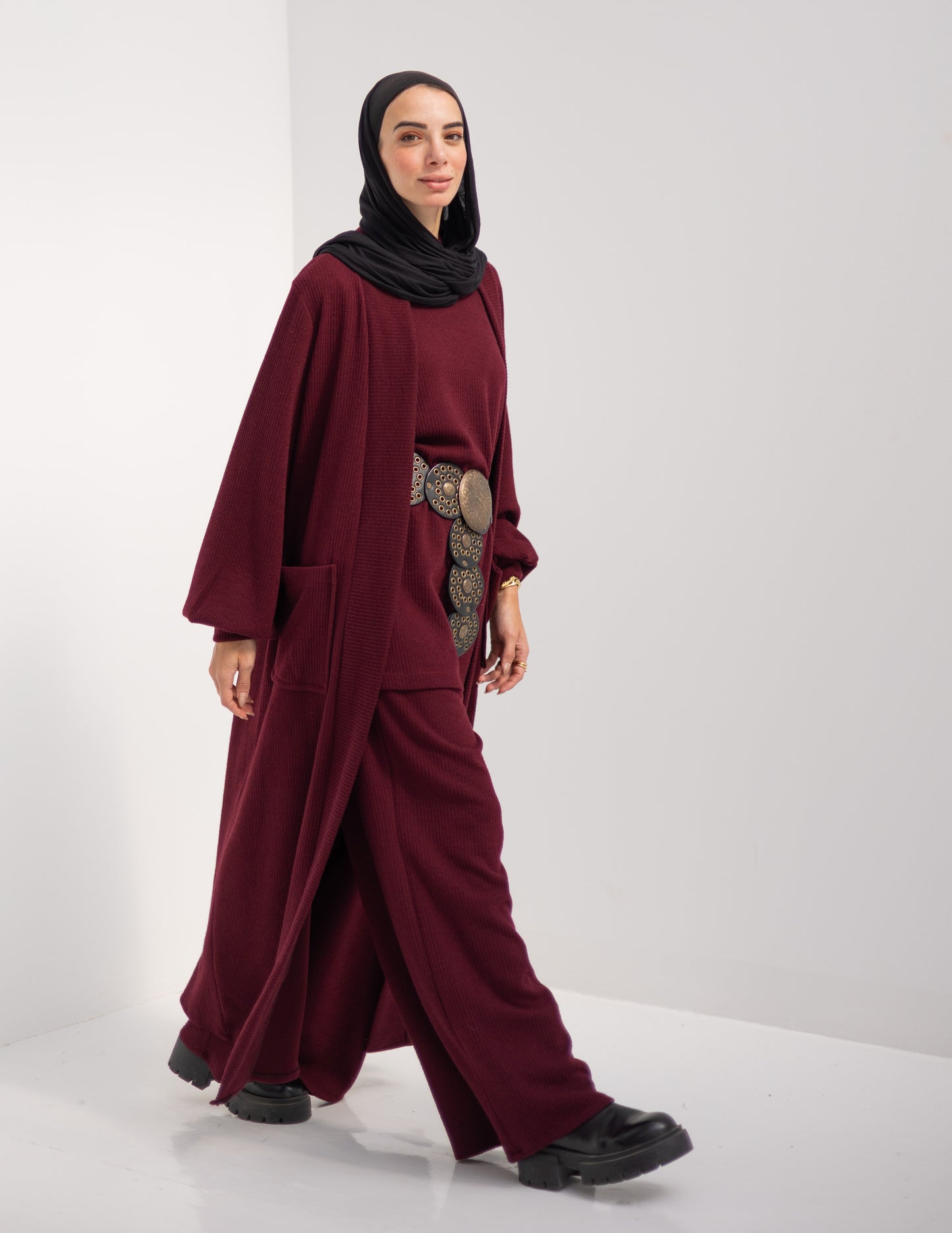 Woolen pants in Burgundy
