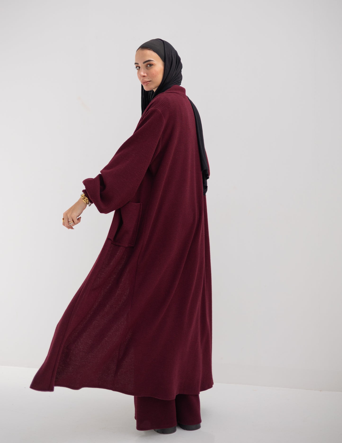 Knitted woolen set in Burgundy