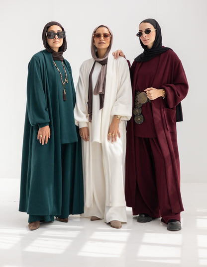 Knitted woolen set in Burgundy