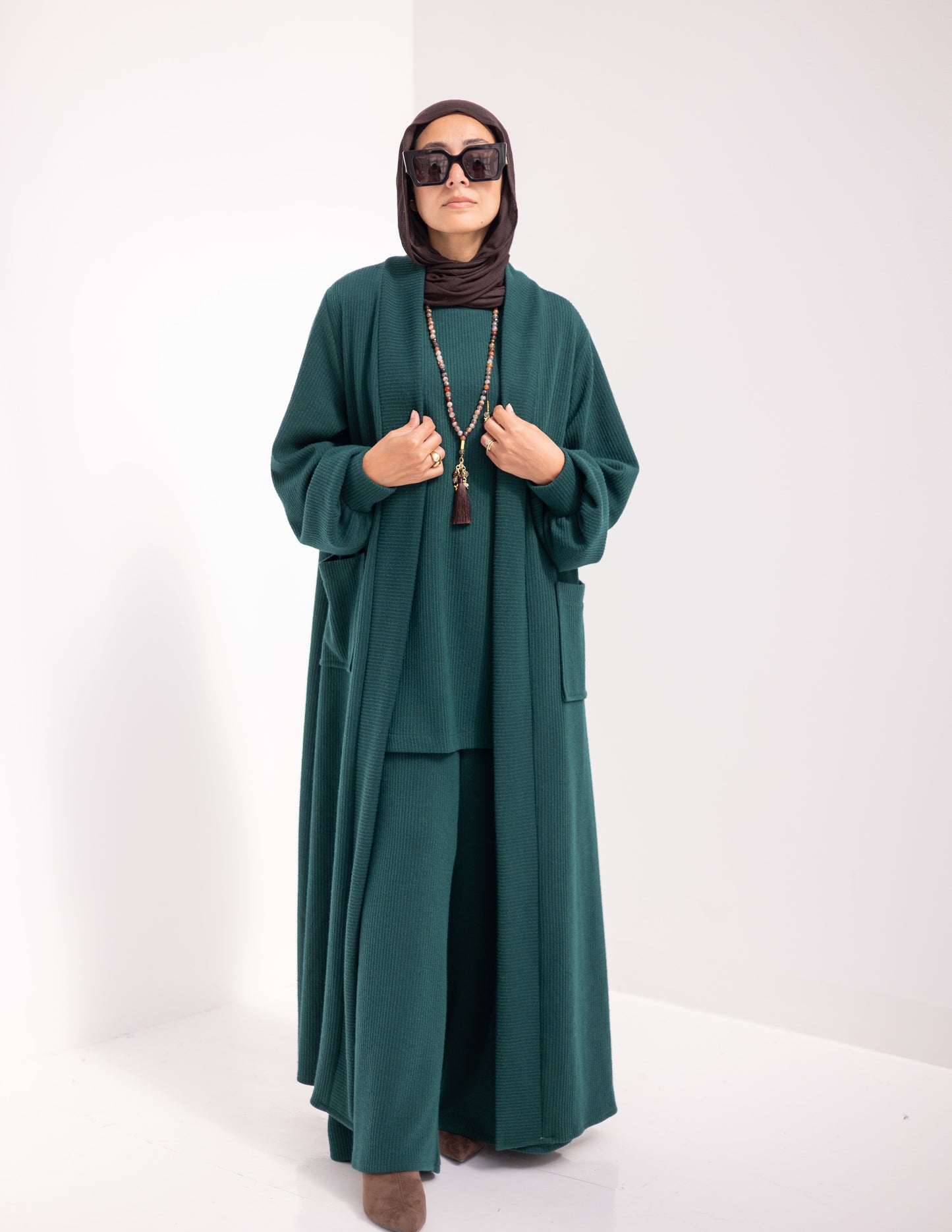 Woolen pants in Dark green
