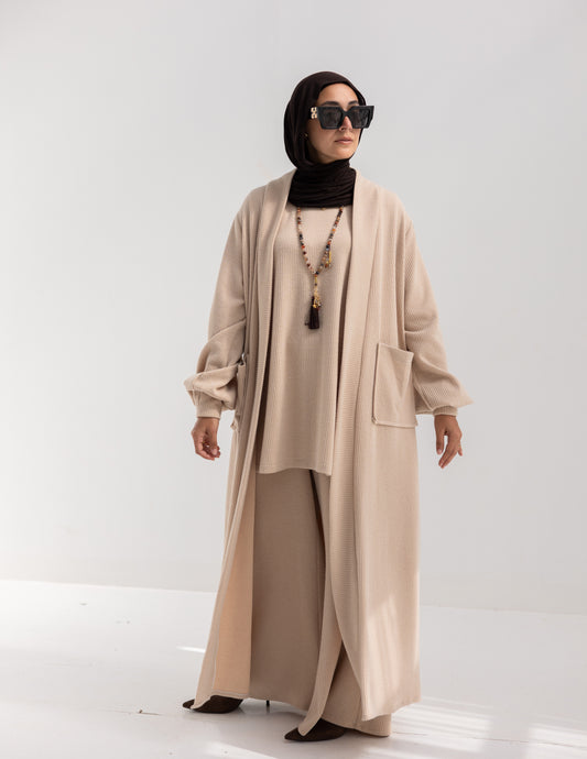 Knitted woolen set in Beige