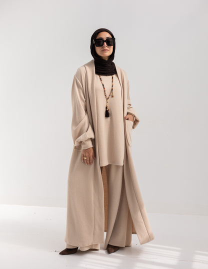 Knitted woolen set in Beige