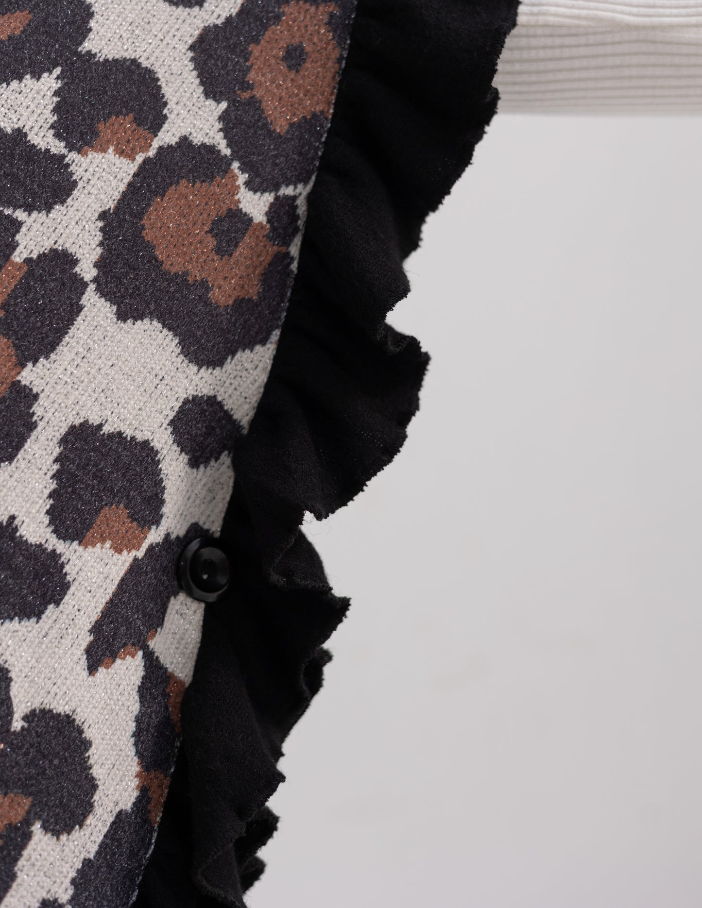 Animal print Poncho in Brown