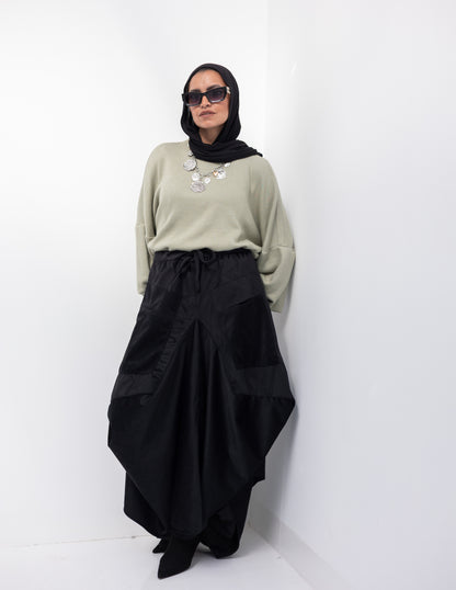 Gypsy skirt in Black