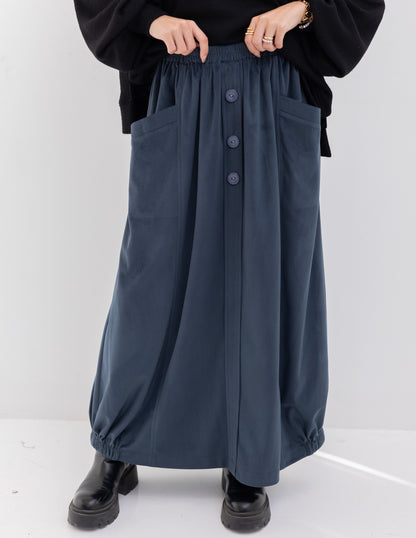 Velvet skirt with pockets in Navy