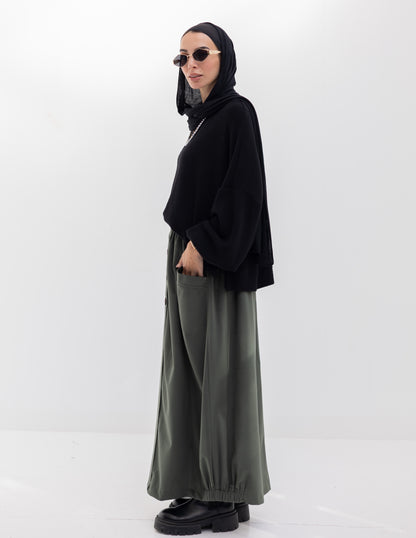 Velvet skirt with pockets in Olive