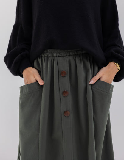 Velvet skirt with pockets in Olive