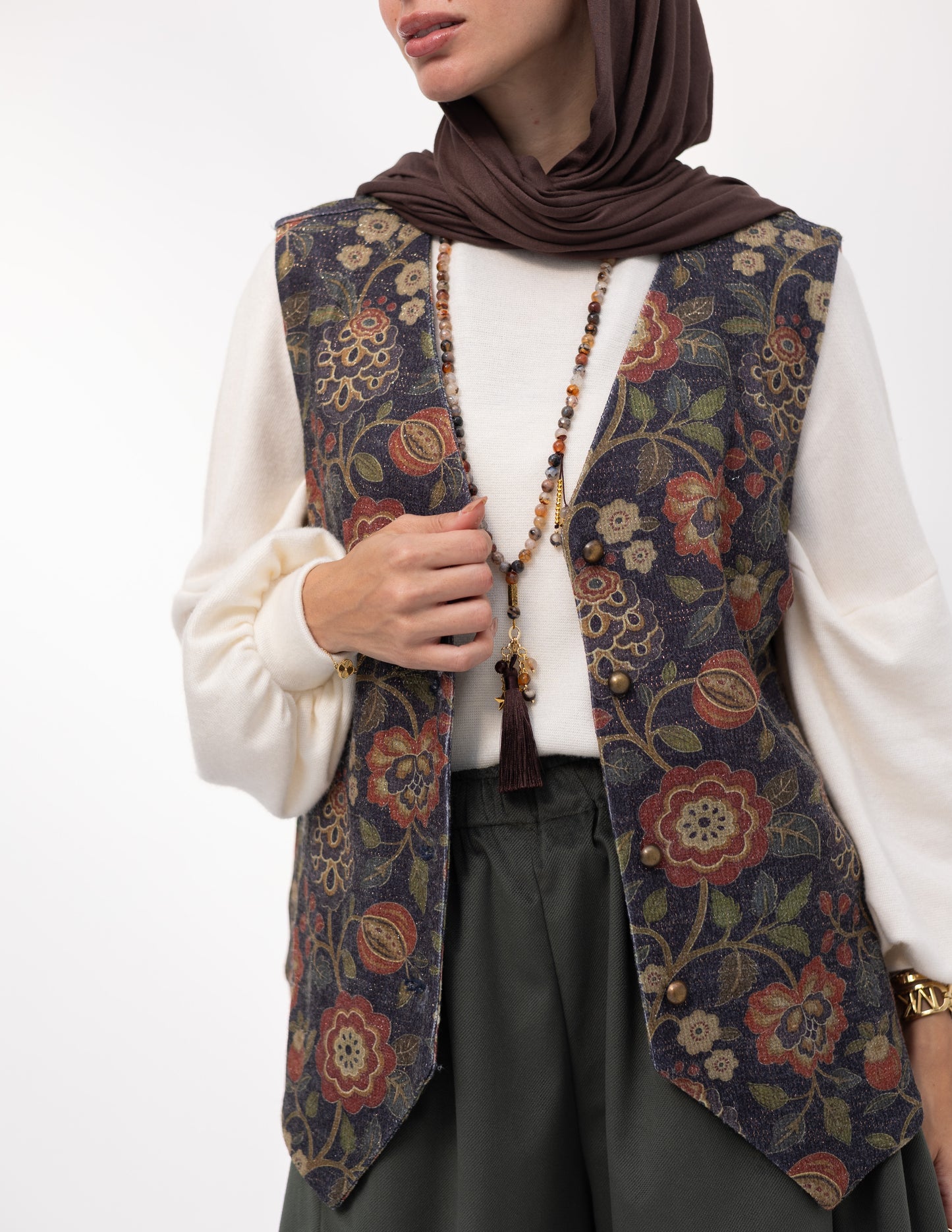 Floral woolen knitted vest in Navy