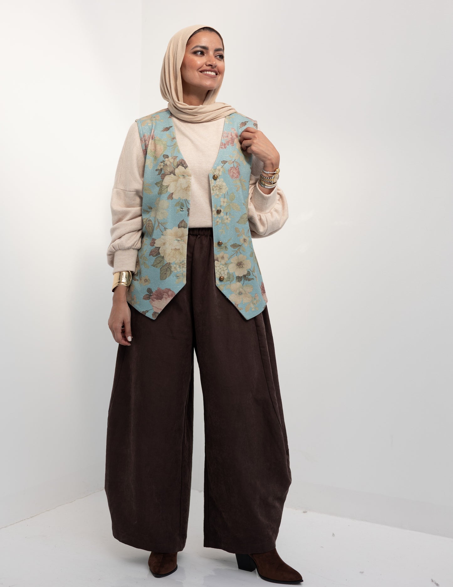 Floral woolen knitted vest in Baby Blue