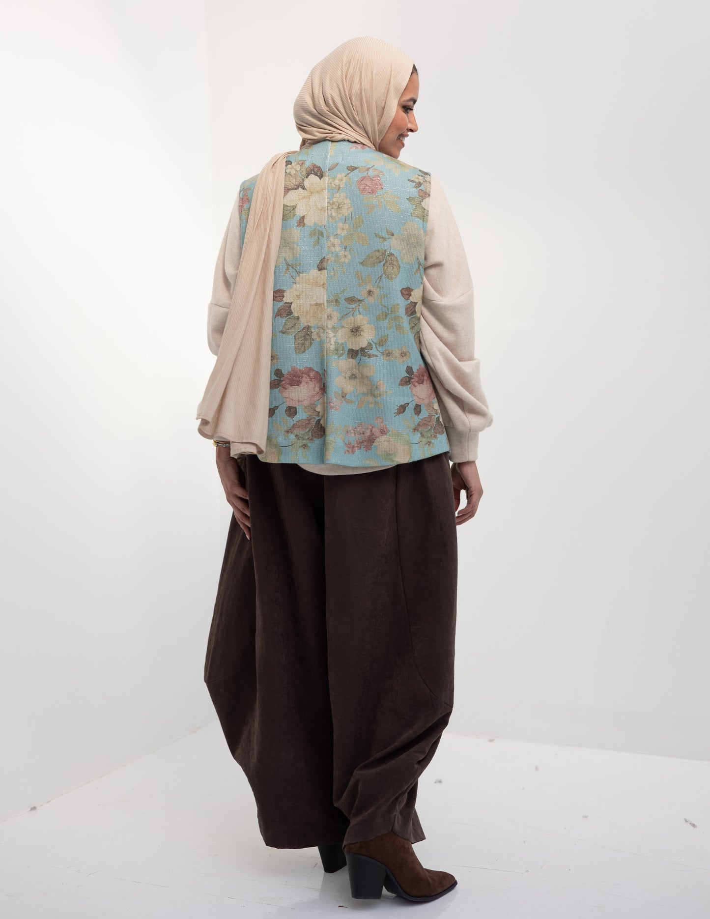 Floral woolen knitted vest in Baby Blue