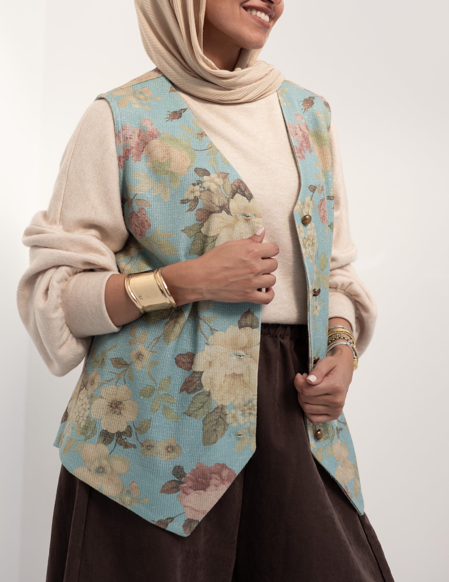 Floral woolen knitted vest in Baby Blue