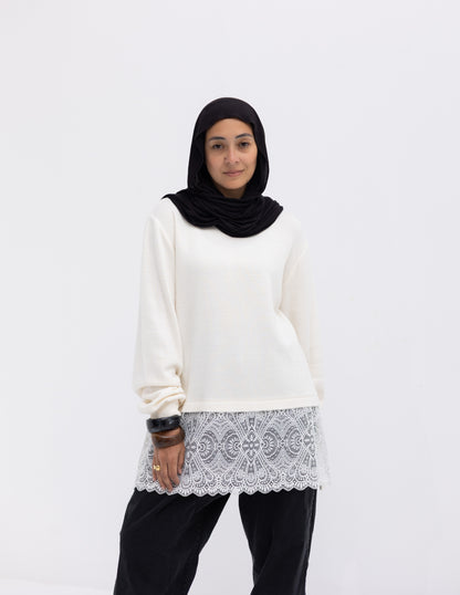 Cashmere pullover with lace in Off-white