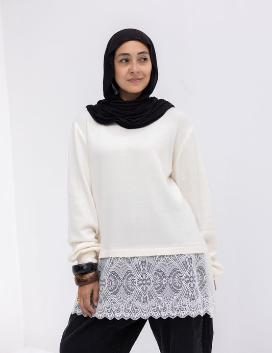 Cashmere pullover with lace in Off-white