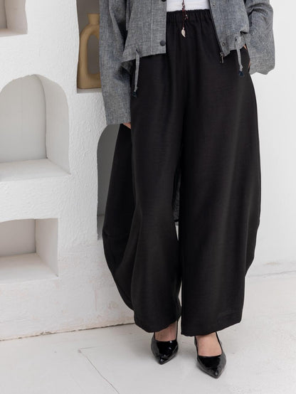 Lenin Gypsy pants in Black