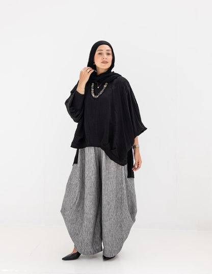 High low blouse in Black