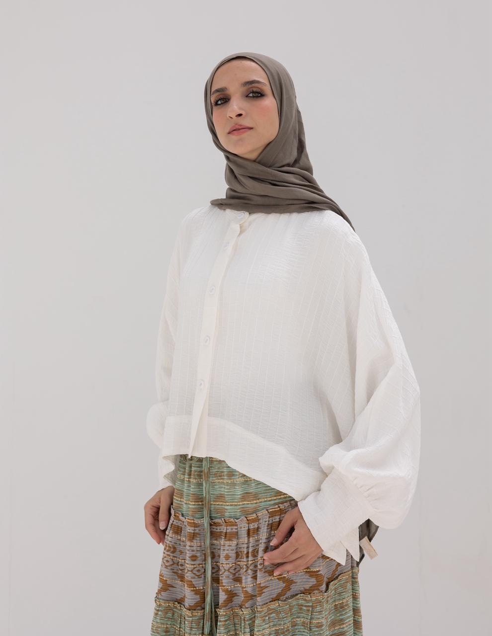 Elegant short blouse with buttons  in White
