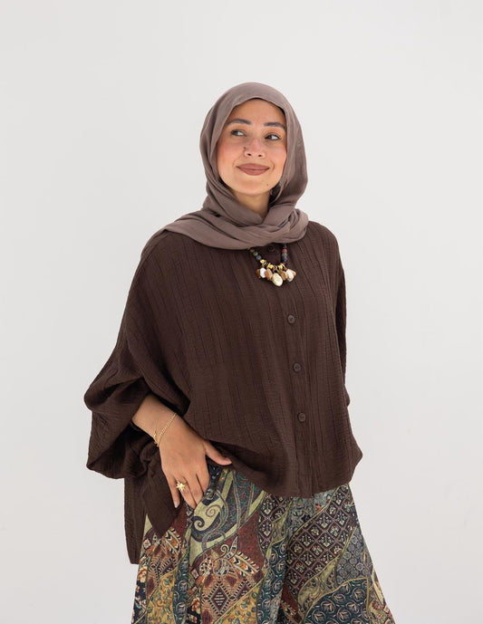 Elegant short blouse with buttons  in Brown