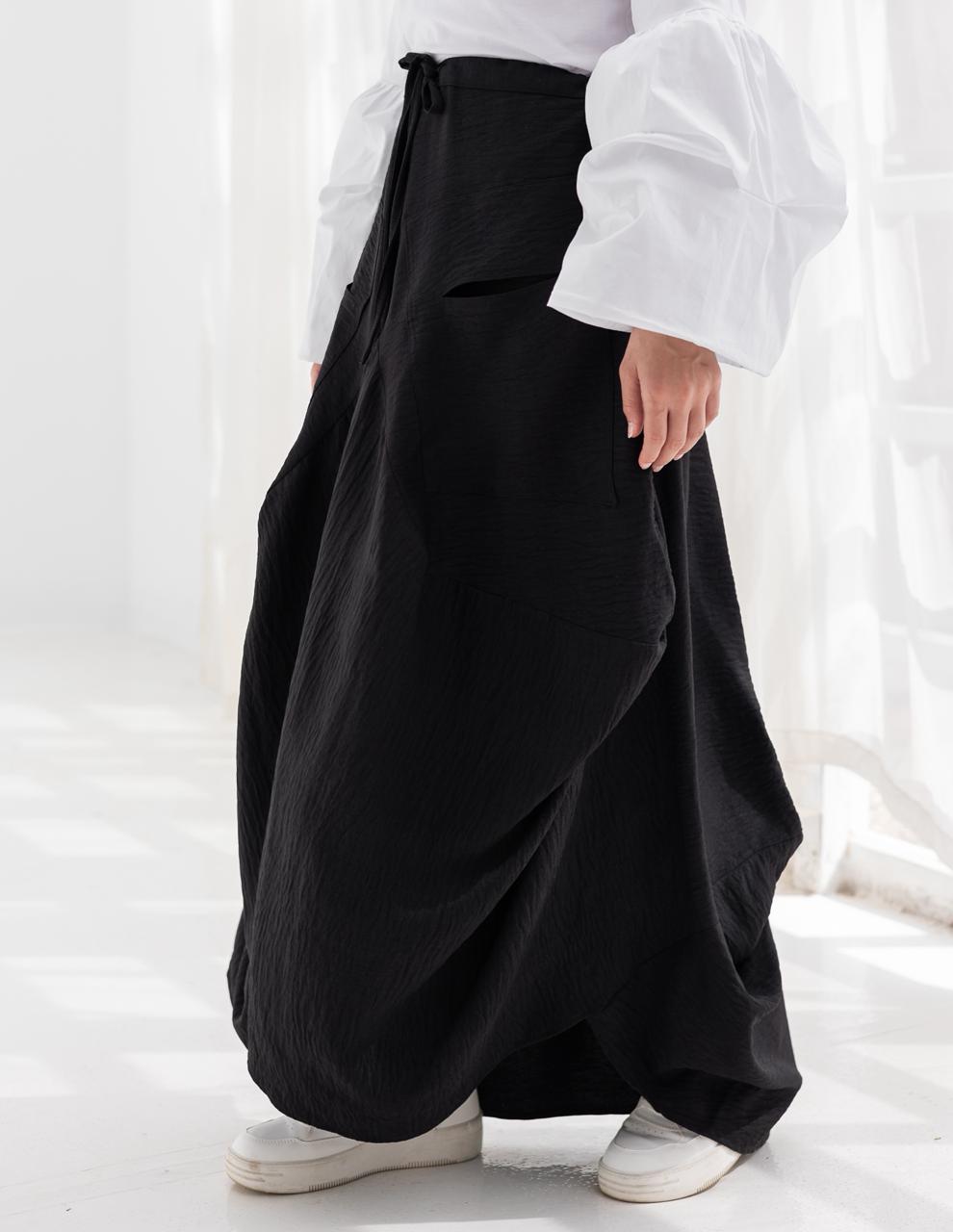 Plain gypsy skirt in Black