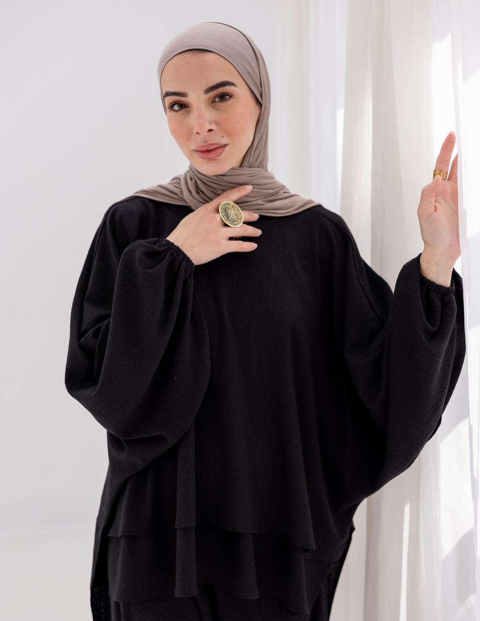 Double layers top in Black