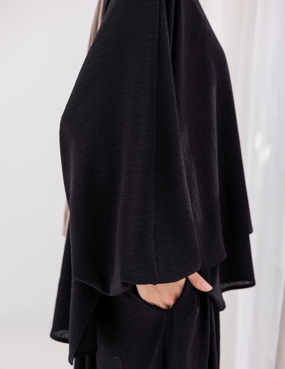 Double layers top in Black