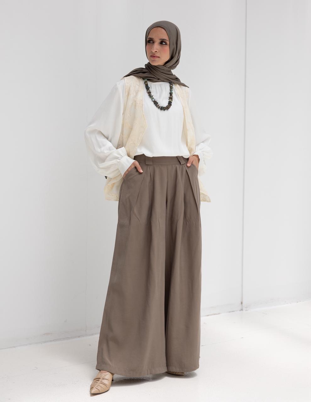 Trendy wide leg pants in Light olive