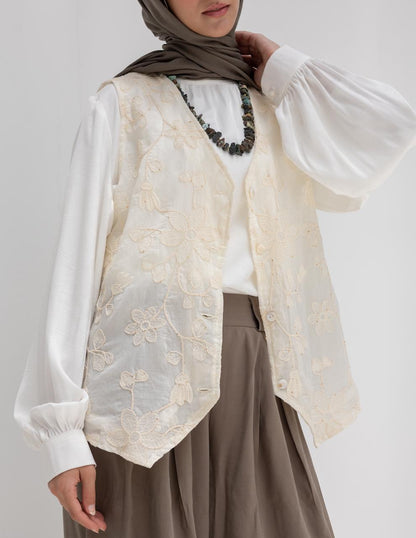 Embroidered vest in Offwhite