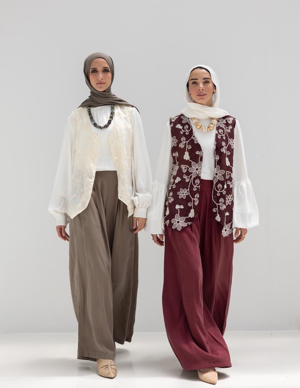 Embroidered vest in Burgundy