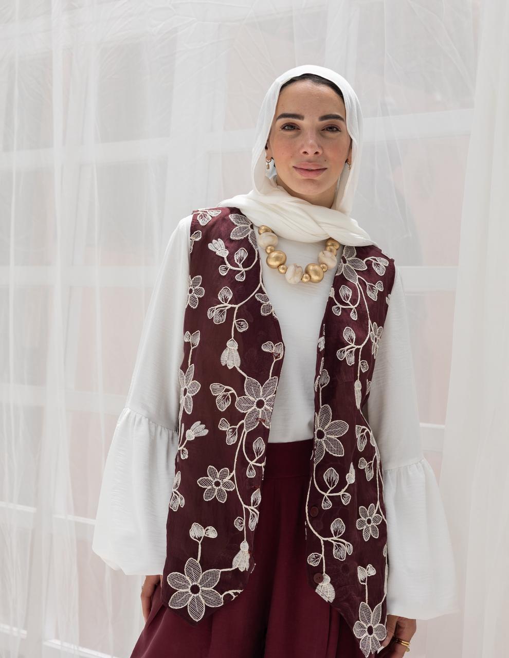 Embroidered vest in Burgundy