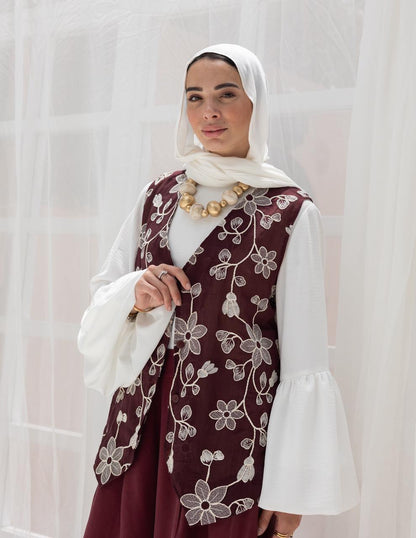Embroidered vest in Burgundy