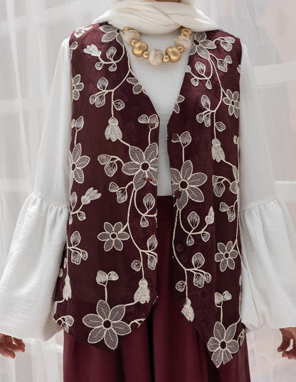 Embroidered vest in Burgundy