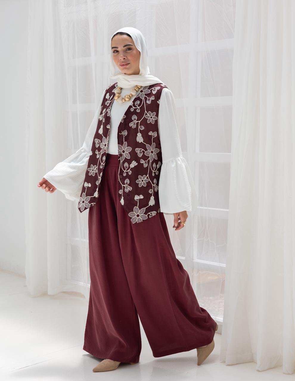 Embroidered vest in Burgundy