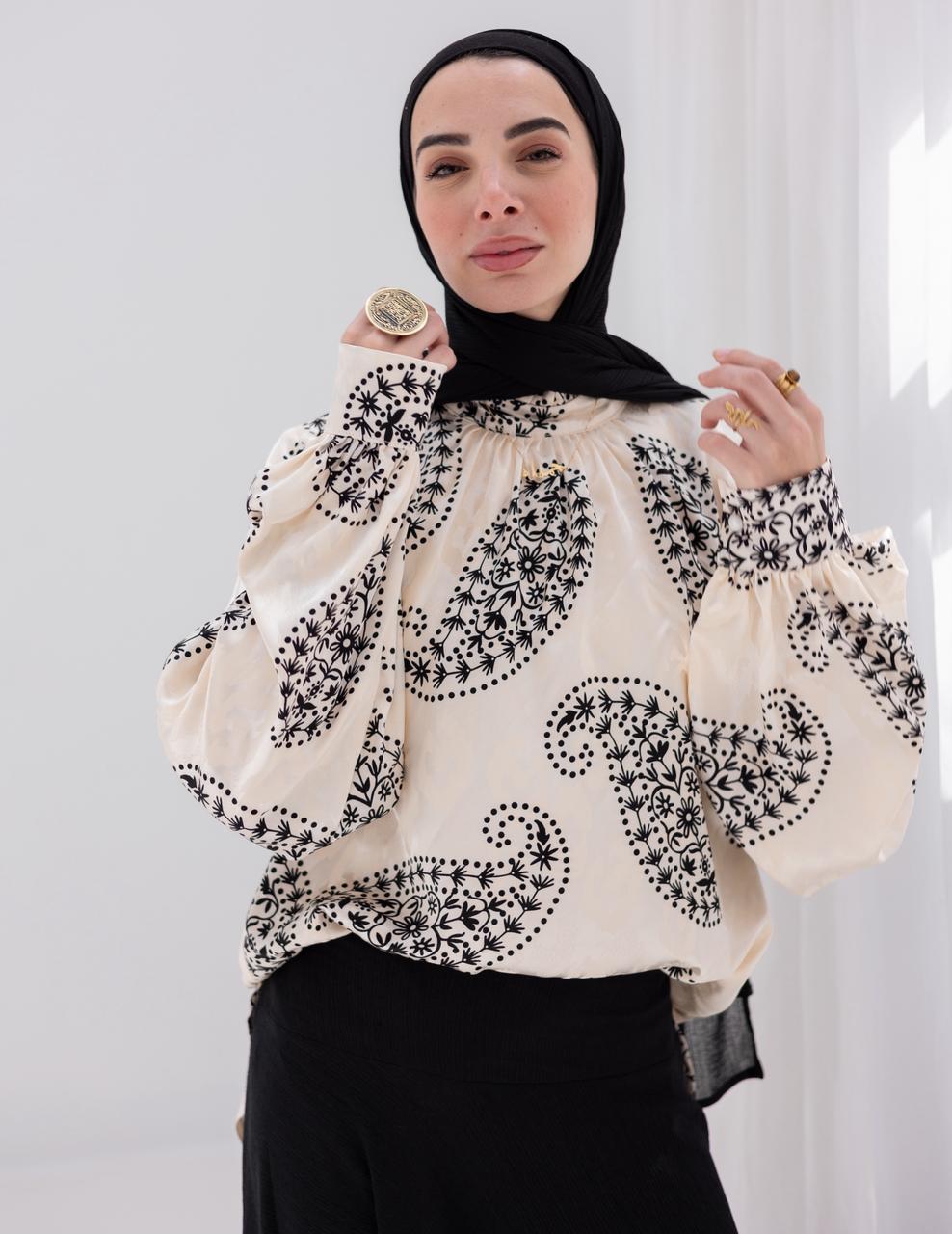 Evening printed silky blouse in Off white
