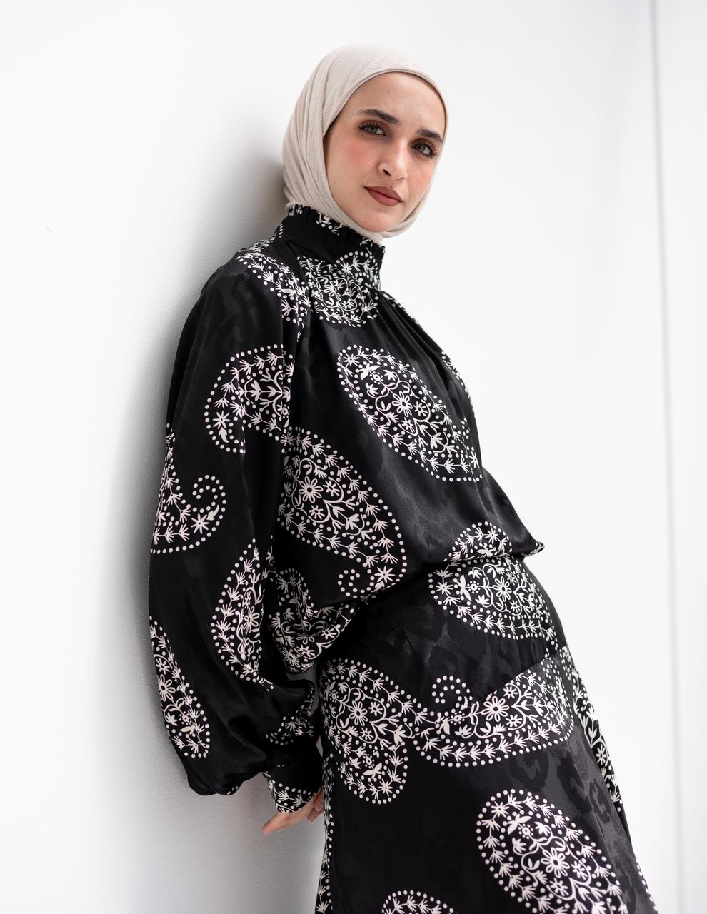 Evening printed silky blouse in Black